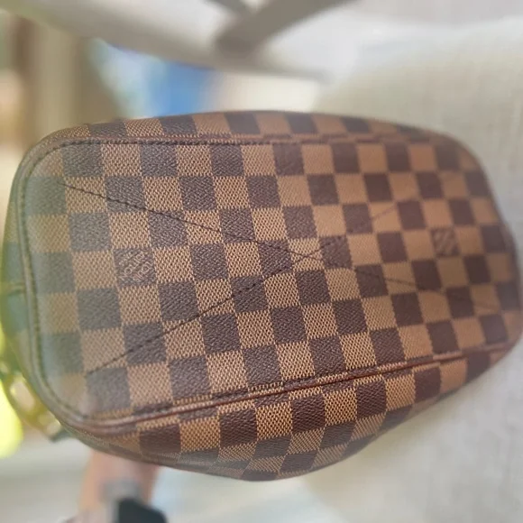 ๐๐จ๐ฎ๐ข๐ฌ ๐๐ฎ๐ข๐ญ๐ญ๐จ๐ง ๐๐๐ฆ๐ข๐๐ซ ๐๐๐๐ง๐ ๐๐ข๐๐ง๐ ๐๐ (๐๐๐๐) - Picture 4 of 7